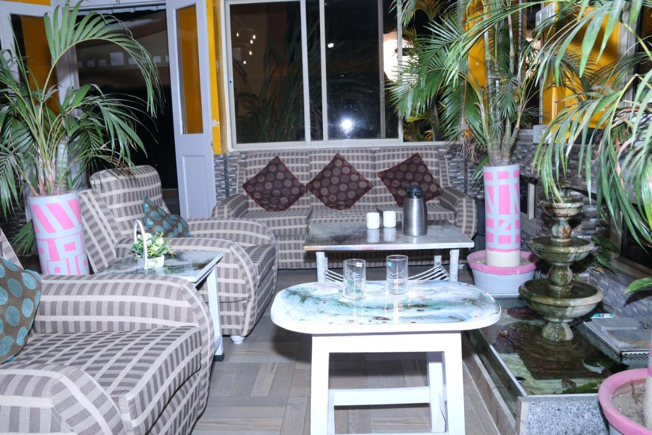 כלכותה The Elite Apartment Hotel מראה חיצוני תמונה